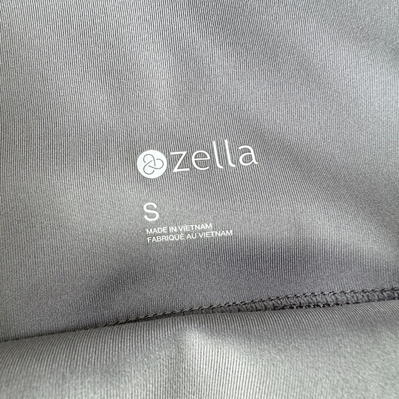 ZELLA STUDIO NWOT LITE CROP LEGGINGS CAPRI GRAY | SIZE: SMALL - Picture 9 of 9